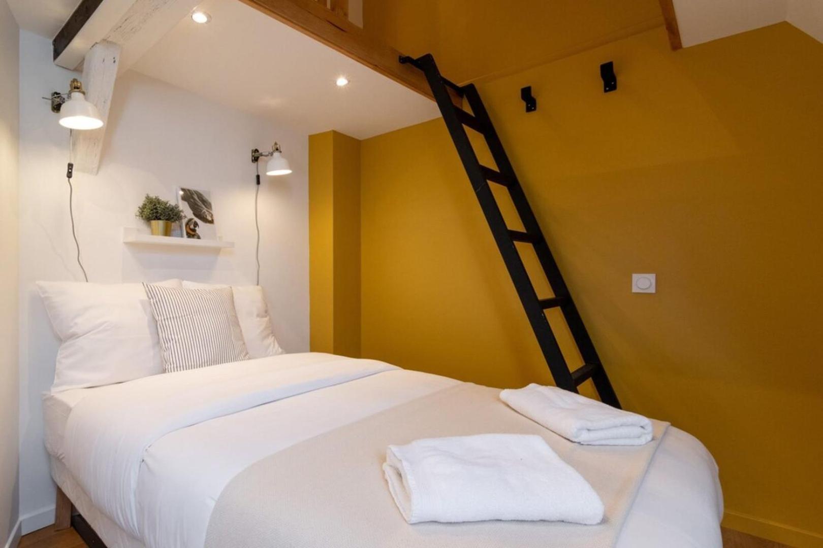 Unique 3 Bed House In Old Lille!アパートメント エクステリア 写真