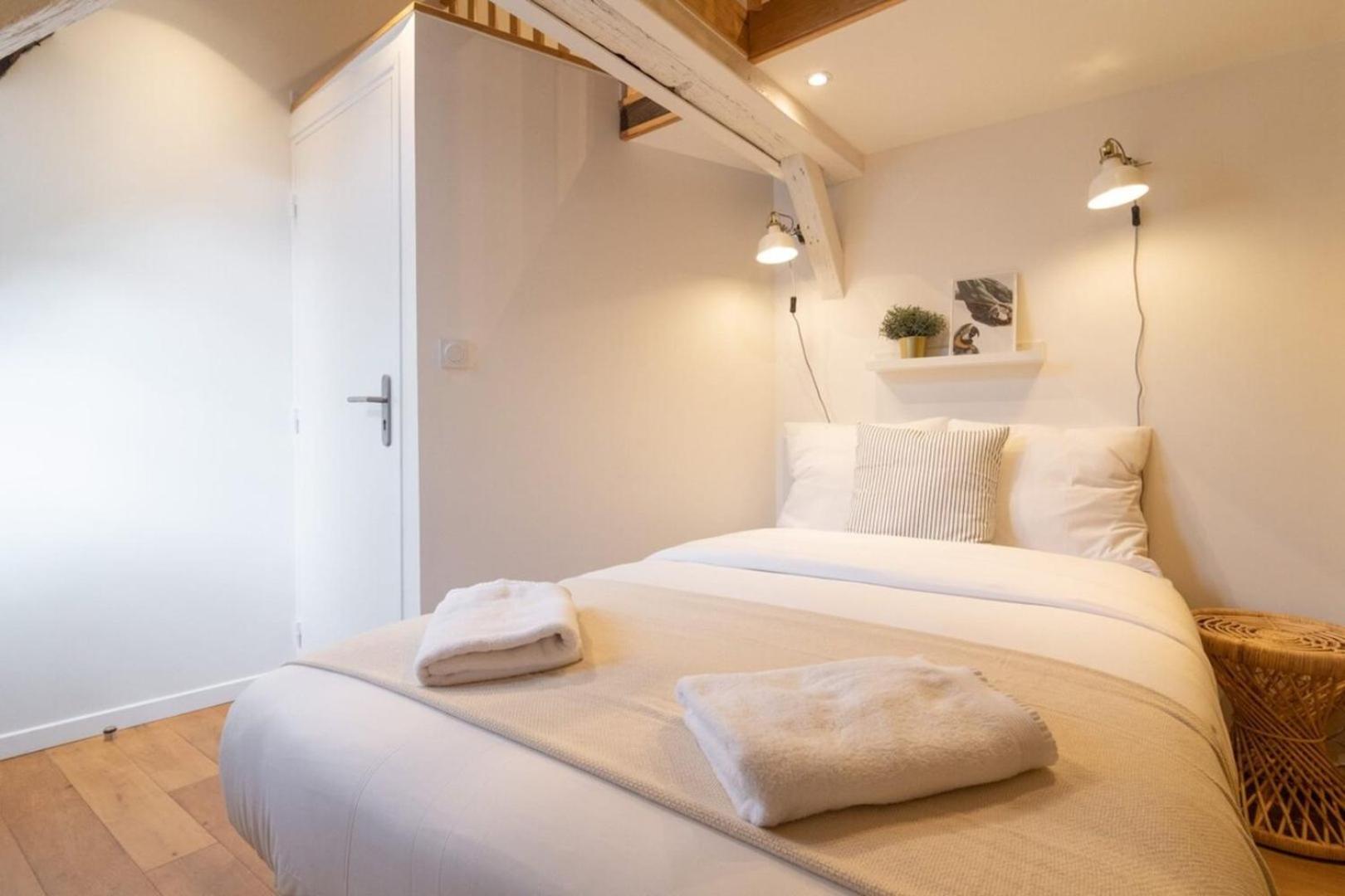 Unique 3 Bed House In Old Lille!アパートメント エクステリア 写真